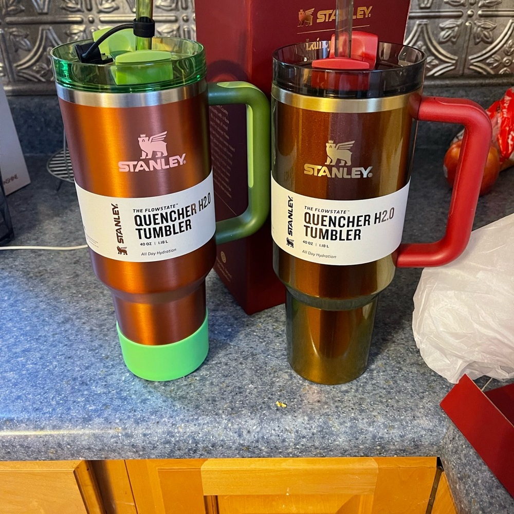 Lainey Wilson Stanley Quencher H2.0 Tumblers Country Gold &Watermelon moonshine